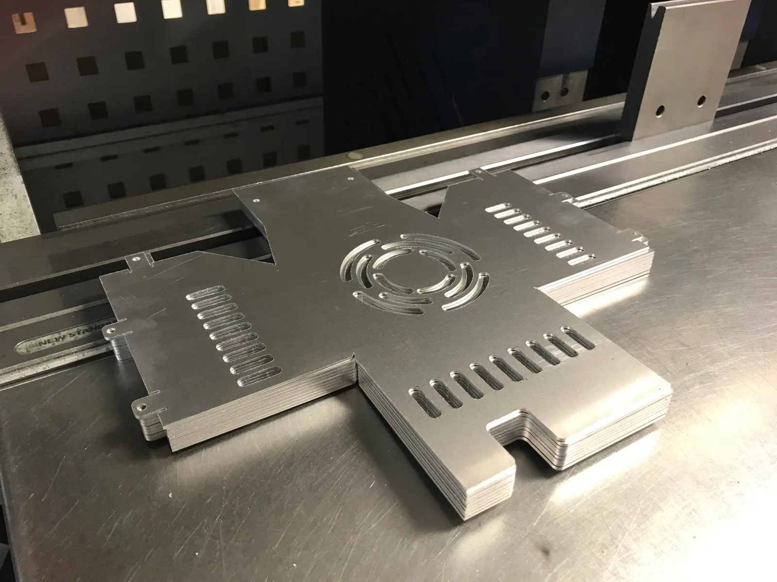 Aluminium sheet components for construction work